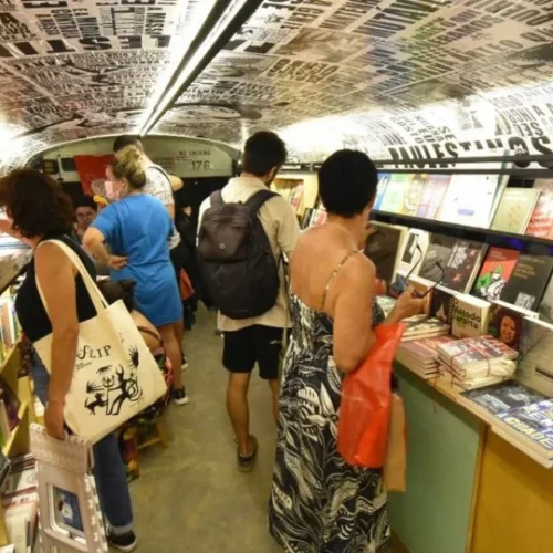 Cancelamento da Flipei é censura política e feira literária vai acontecer, diz organizador