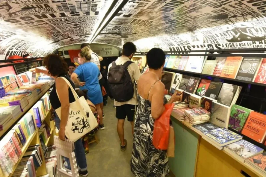 Cancelamento da Flipei é censura política e feira literária vai acontecer, diz organizador